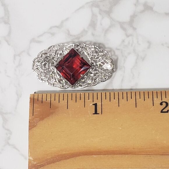 VINTAGE Estate Sale Pin Silver Filigree & Glass Ruby Stone - Picture 4 of 5